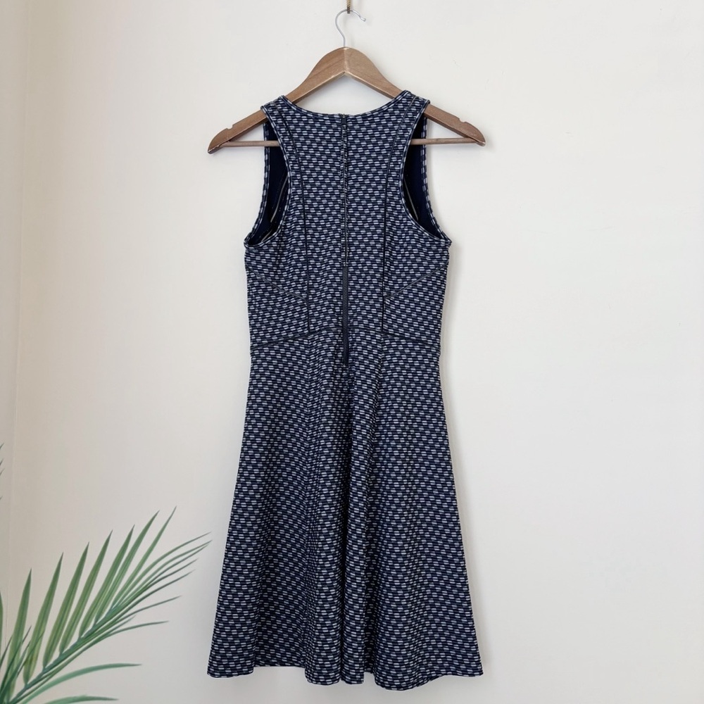 Lululemon Deep Dive White Black & Go 'Til Dawn Fit & Flare Dress Sz 6 - Picture 5 of 8